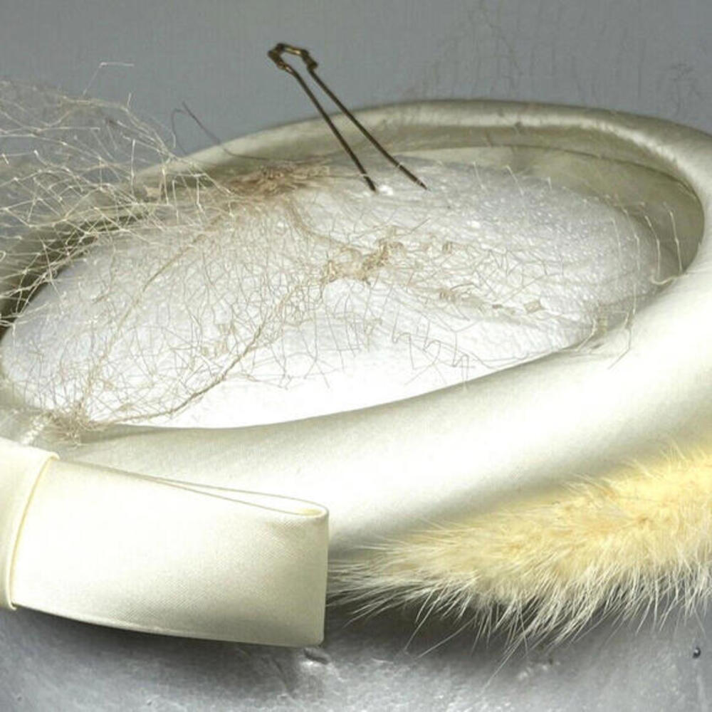 WHITE MINK Real Fur Halo Hat Netting Satin Womens‎ Bullocks Vintage RARE